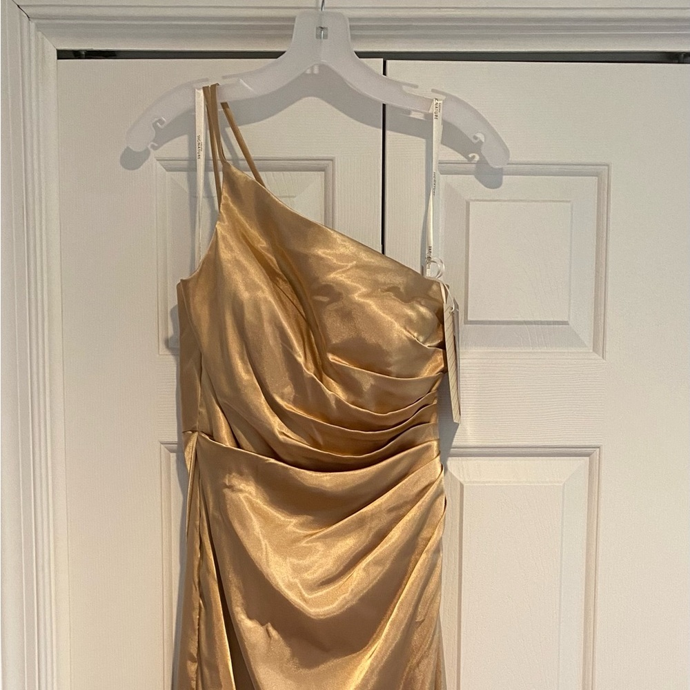Elegant Gold Evening Dress
